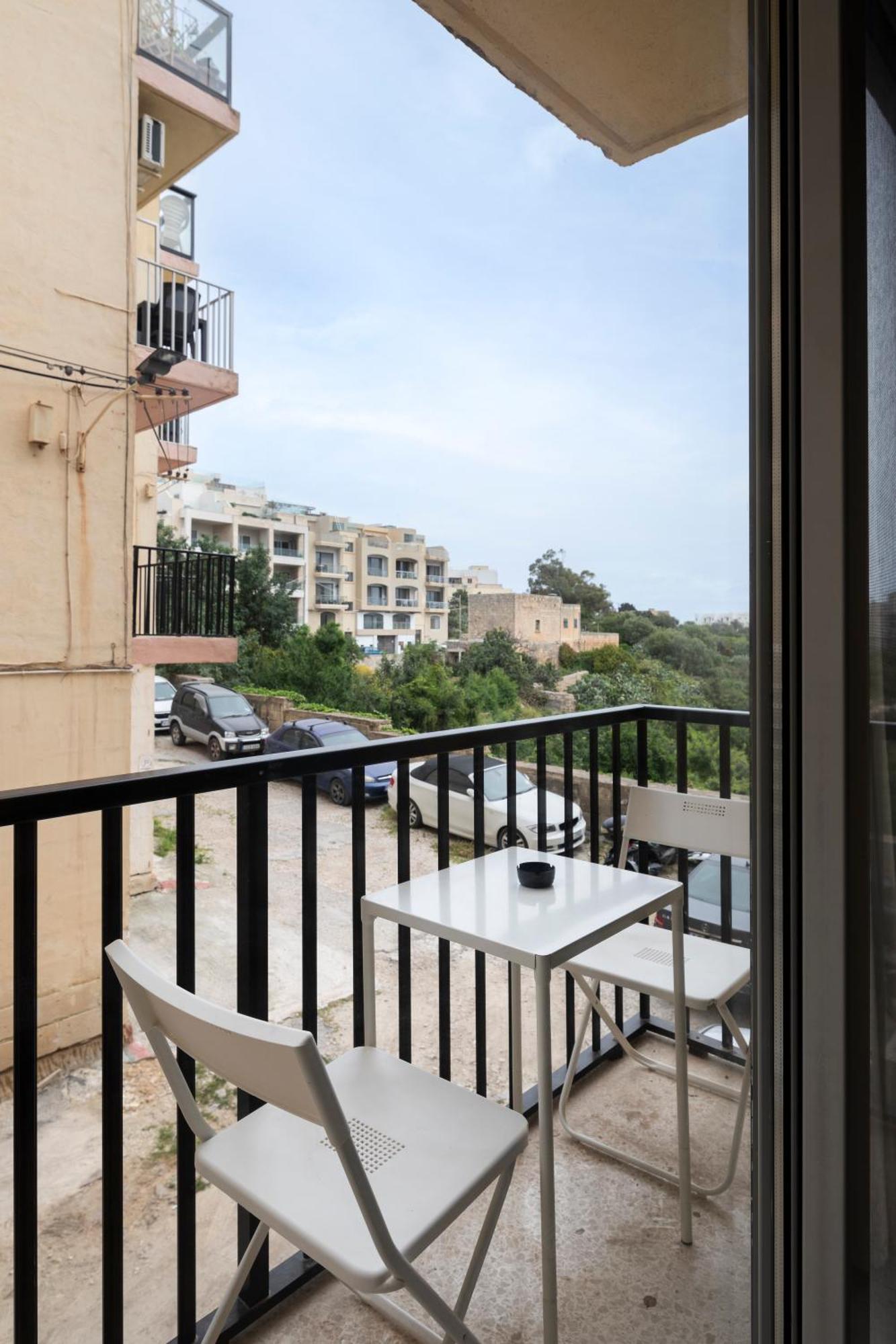 Modern 3 Bedroom & 3 Bathroom Apartment - Near Balluta Bay Saint Julian's Exterior foto